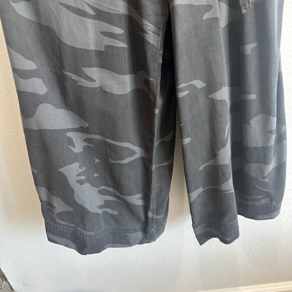 Splendid Faded Black & Gray Camo Sleeveless Wide Leg Jumpsuit - Picture 6 of 8
